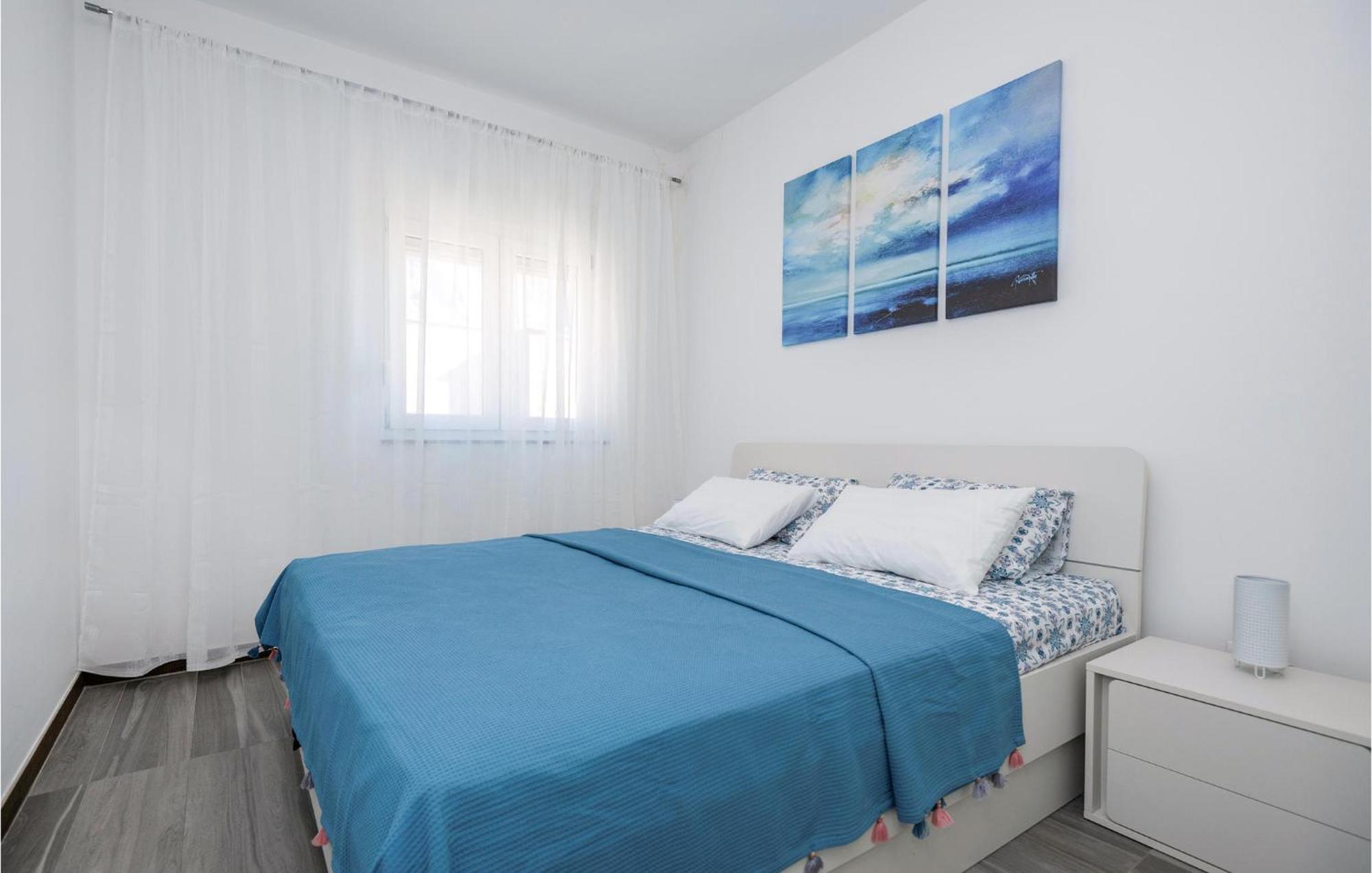 1 Bedroom Beautiful Apartment In Baška Voda Exteriér fotografie