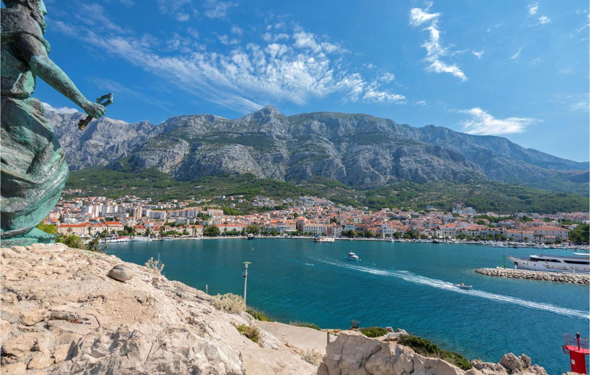 1 Bedroom Beautiful Apartment In Baška Voda Exteriér fotografie