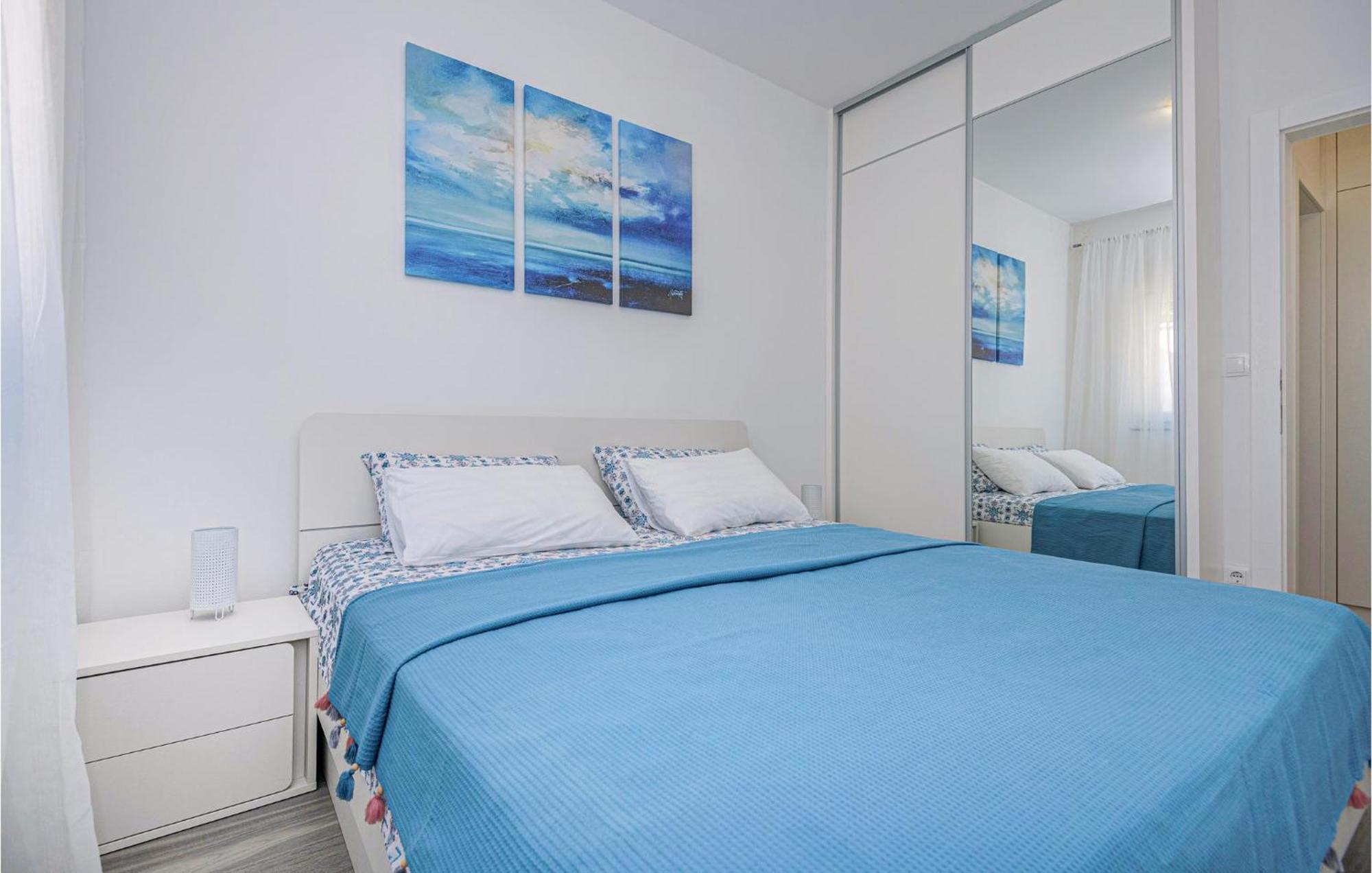 1 Bedroom Beautiful Apartment In Baška Voda Exteriér fotografie